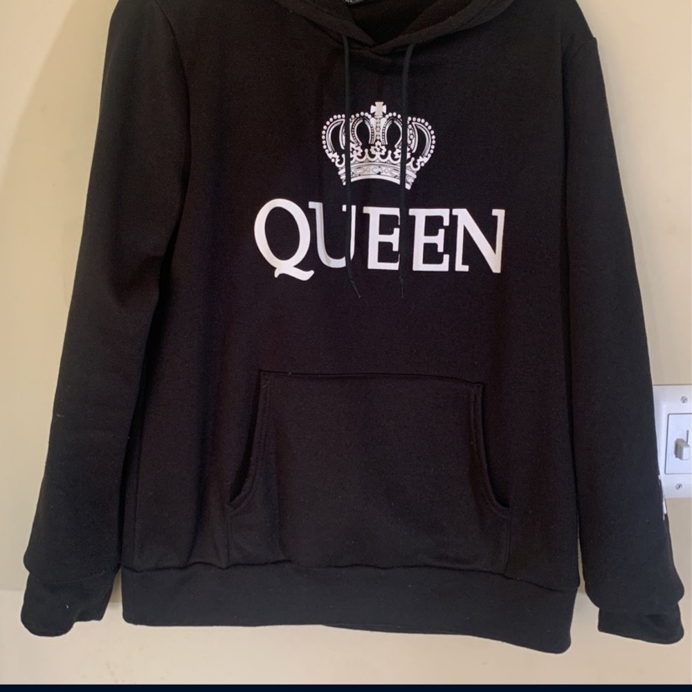 Black QUEEN Hoodie For Women - Large